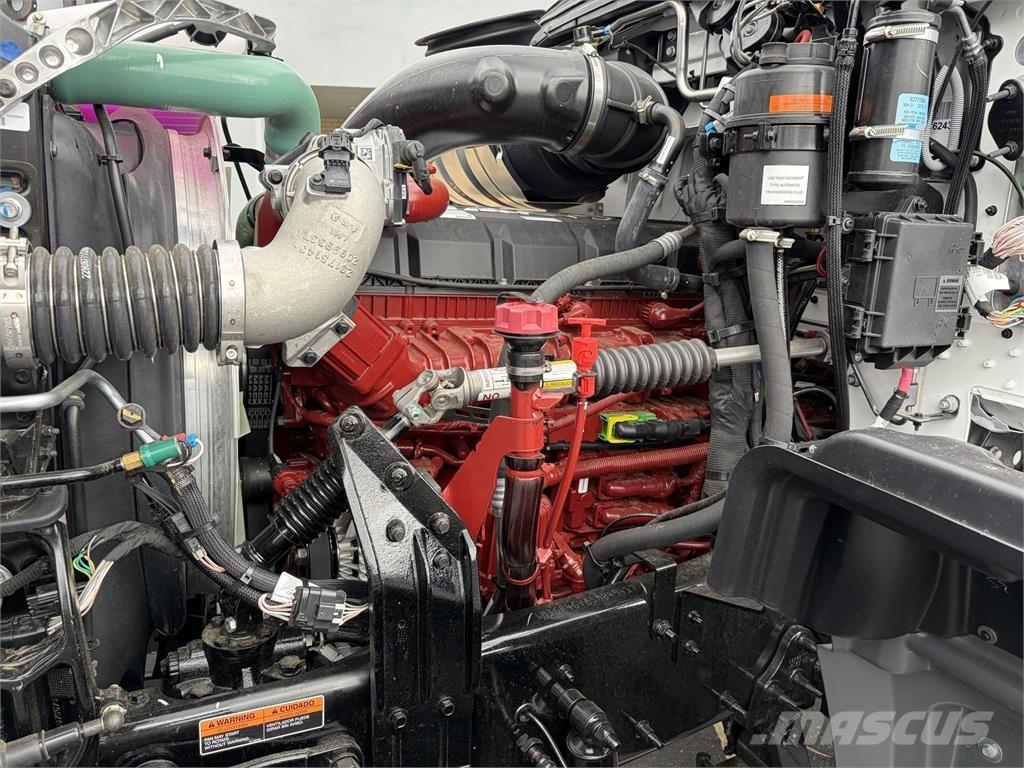 Mack GR64FT Ťahače