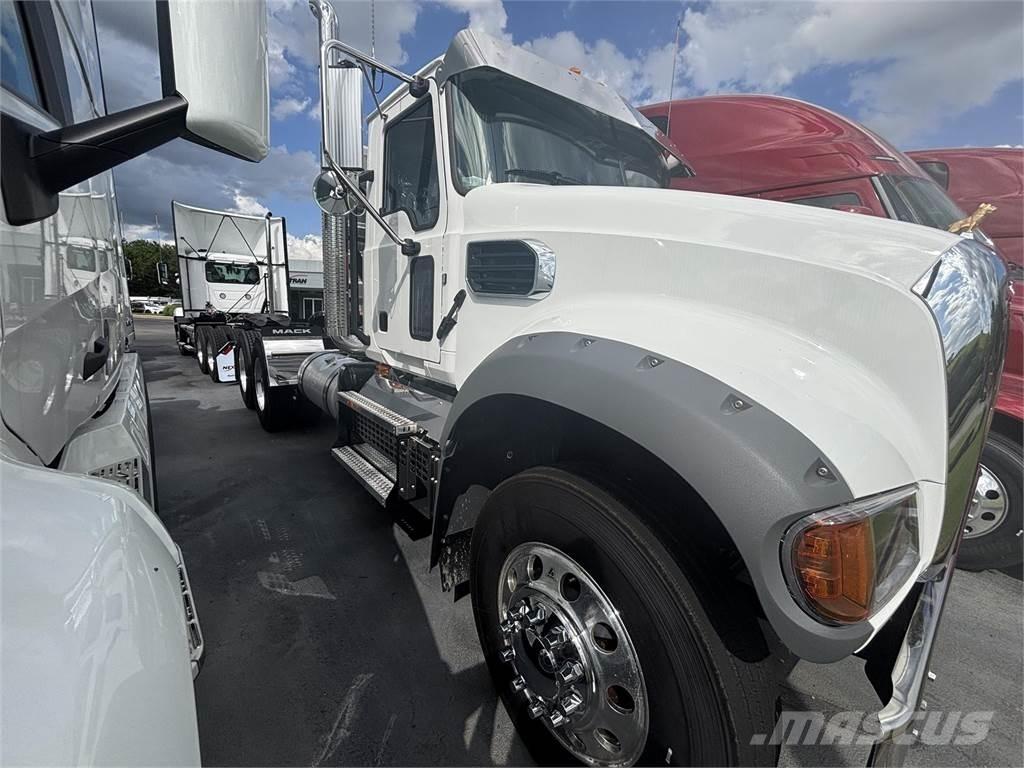 Mack GR64FT Ťahače