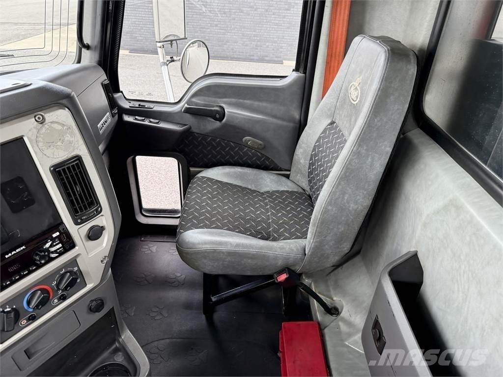 Mack GU813 Ďalšie nákladné vozidlá