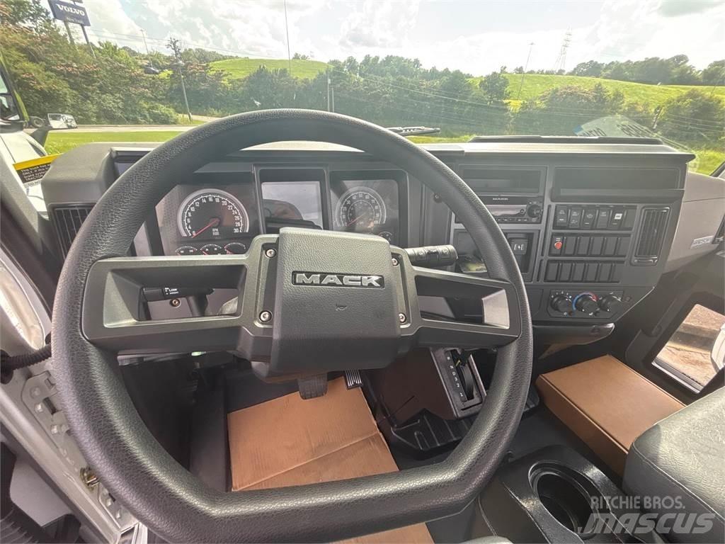 Mack MD6 42R Nákladné vozidlá bez nadstavby