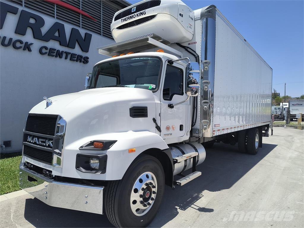 Mack MD6 42R Skriňová nadstavba