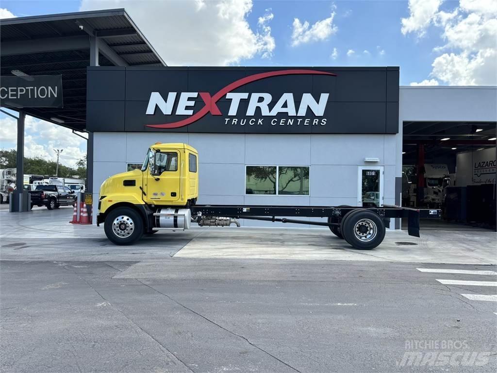 Mack MD7 42R Lesníctvo - ostatné