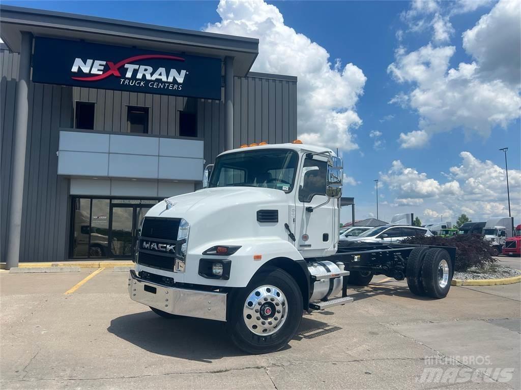 Mack MD742 Nákladné vozidlá bez nadstavby