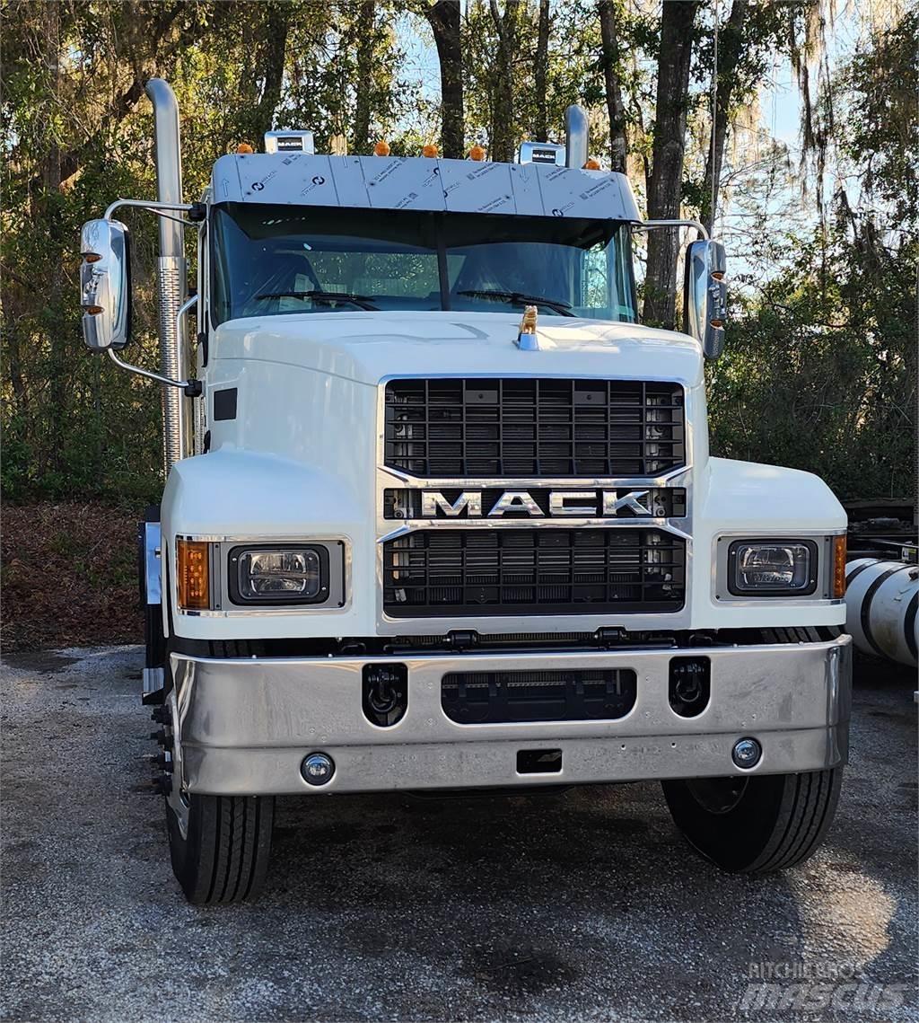 Mack PI64T Ťahače