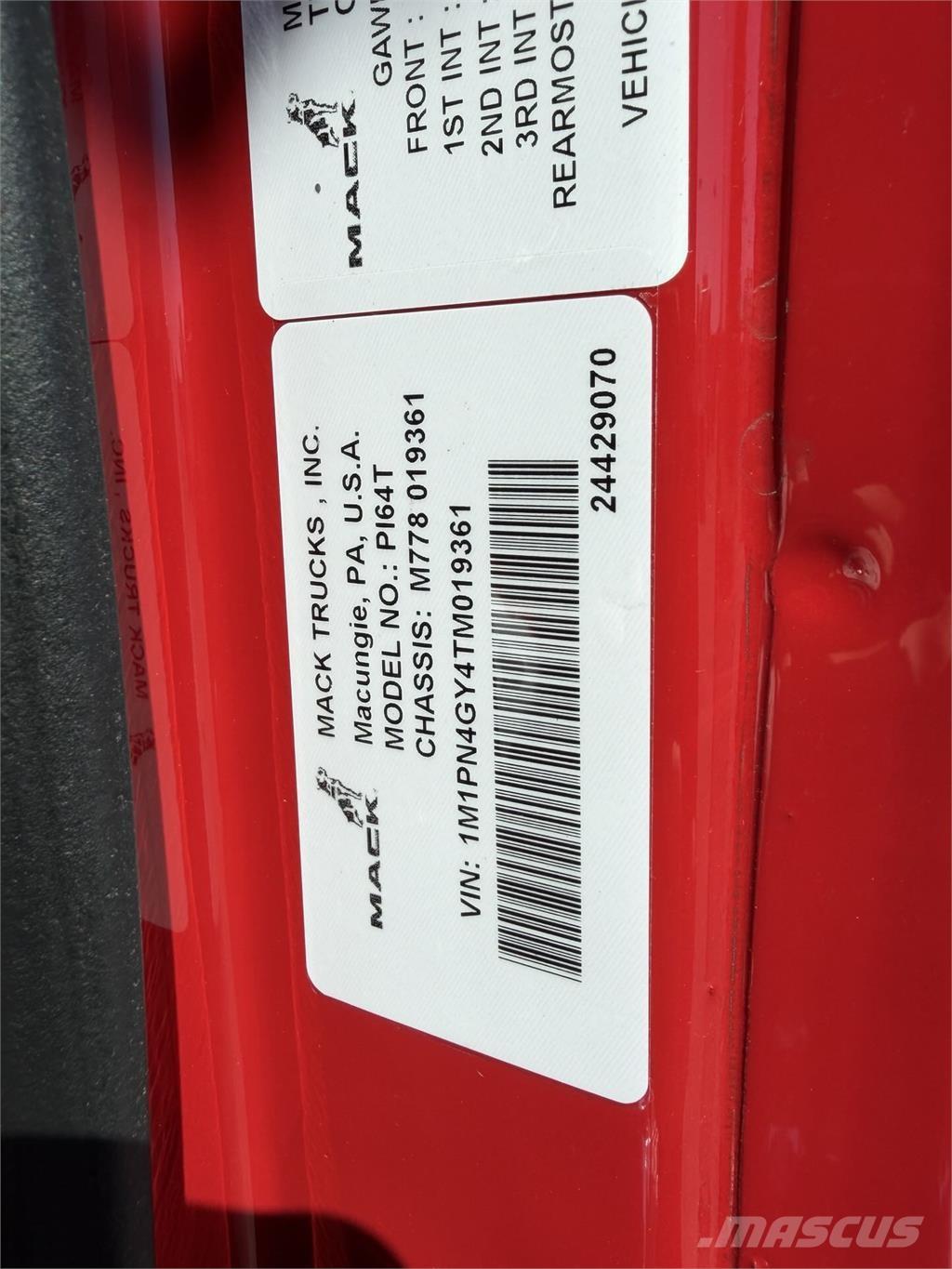 Mack PI64T Ťahače
