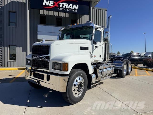 Mack PI64T Ťahače