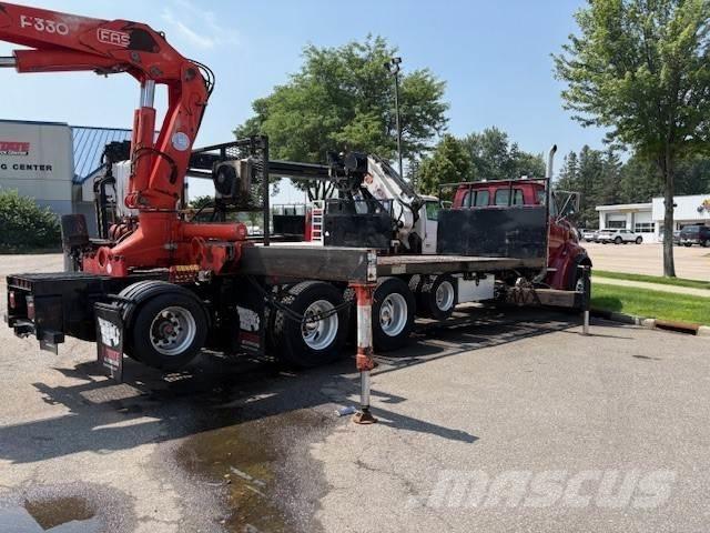 Sterling TRUCK LT9522 Ťahače