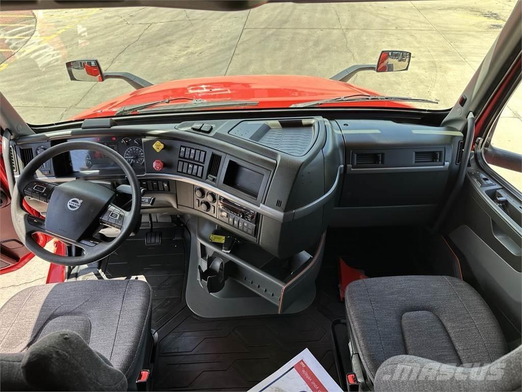 Volvo VNL64T760 Ťahače