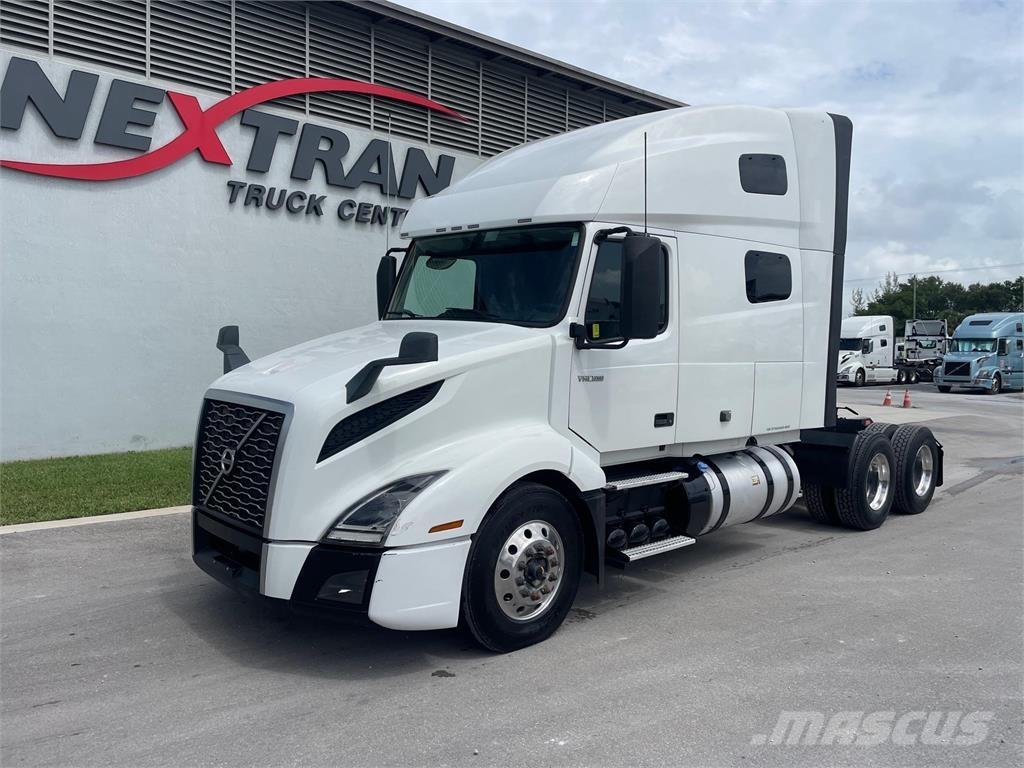 Volvo VNL64T760 Ťahače