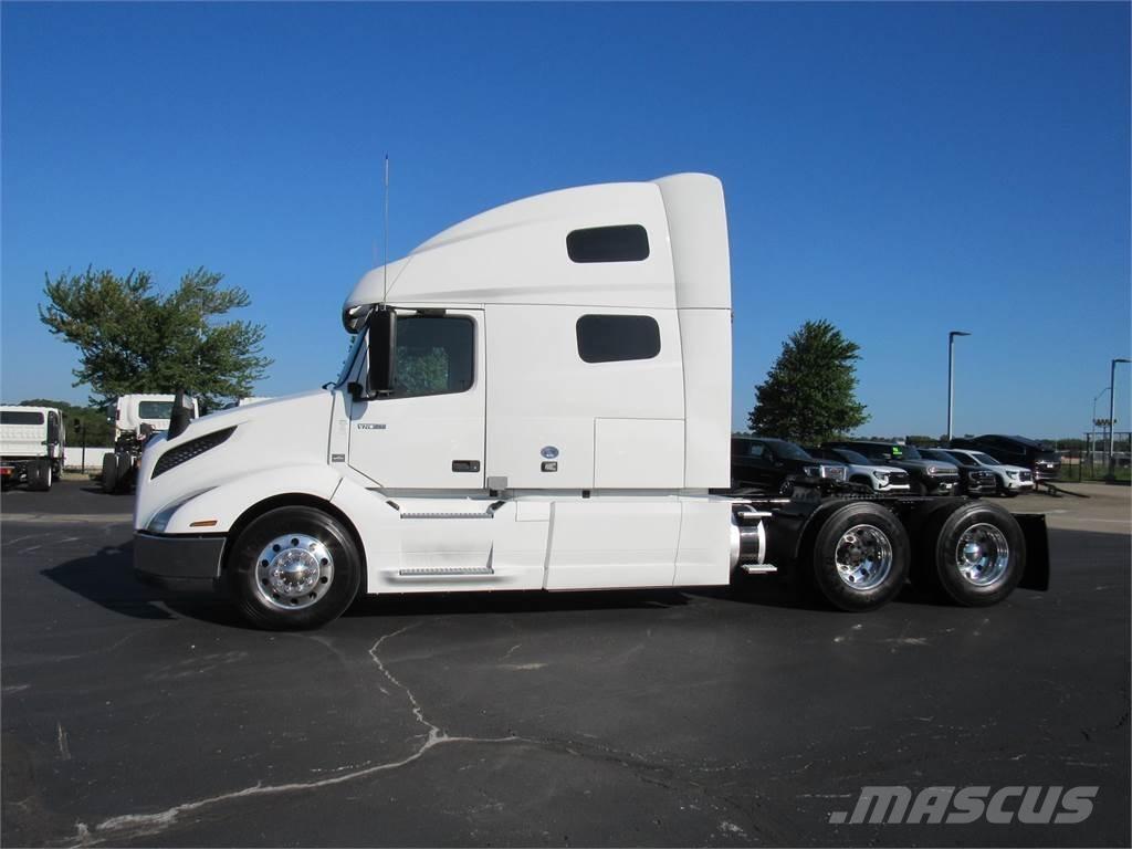 Volvo VNL64T760 Ťahače