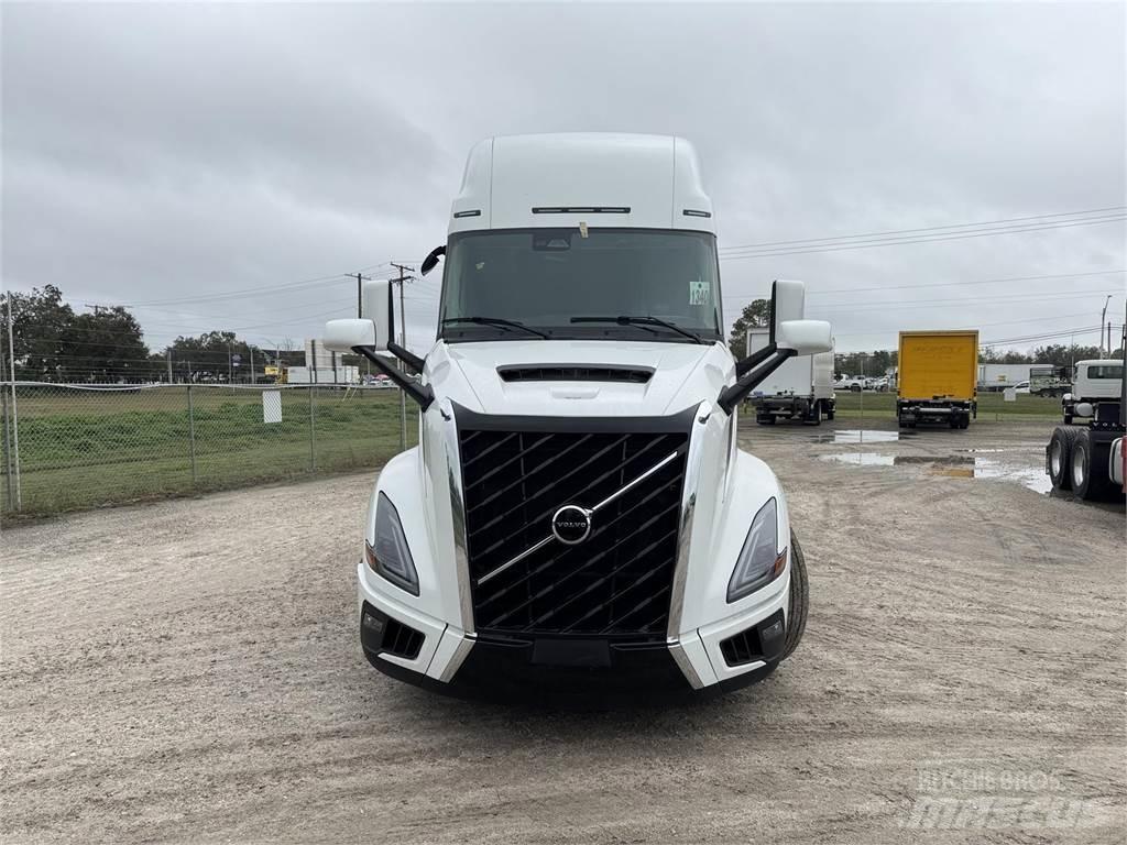 Volvo VNL64T860 Ťahače
