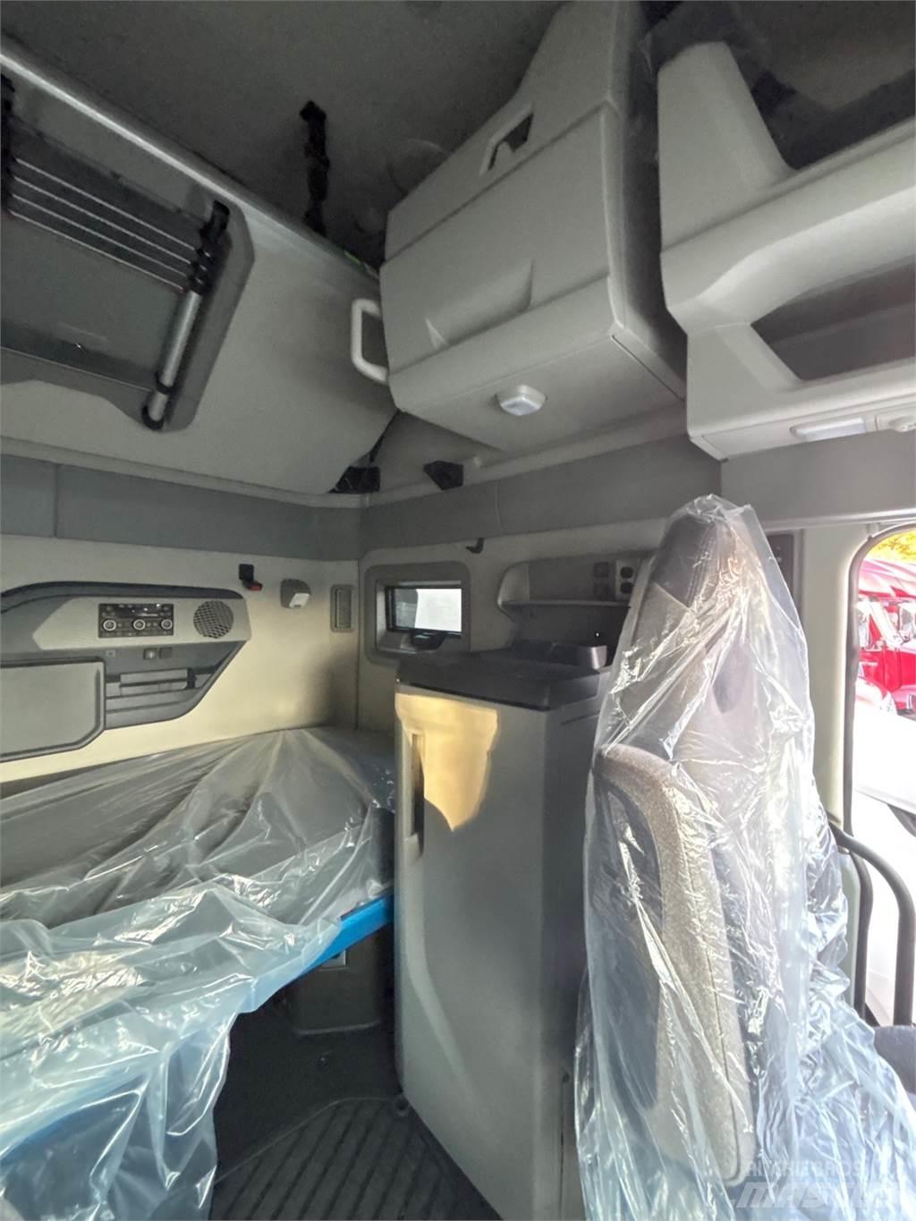 Volvo VNL64T860 Ťahače