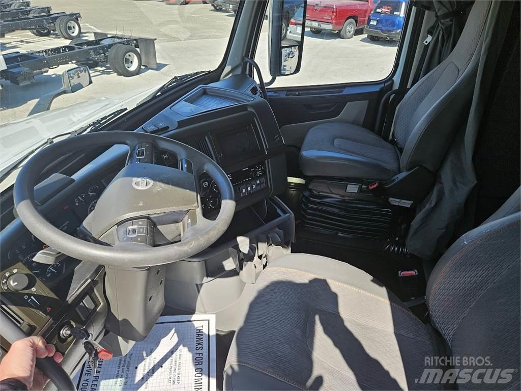 Volvo VNL64T860 Ťahače