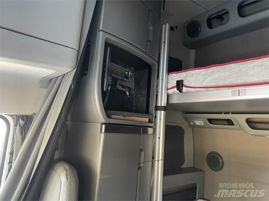 Volvo VNL64T860 Ťahače