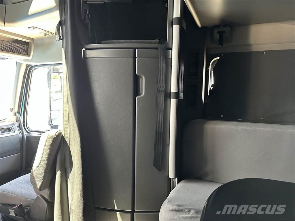 Volvo VNL64T860 Ťahače