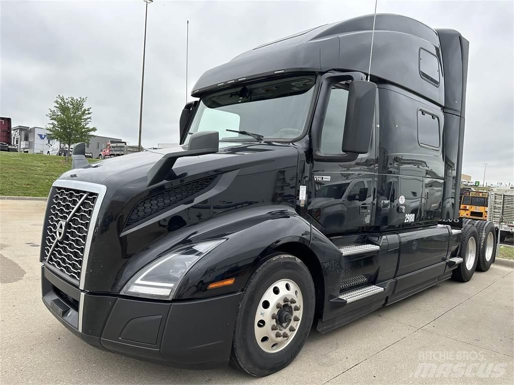 Volvo VNL64T860 Ťahače