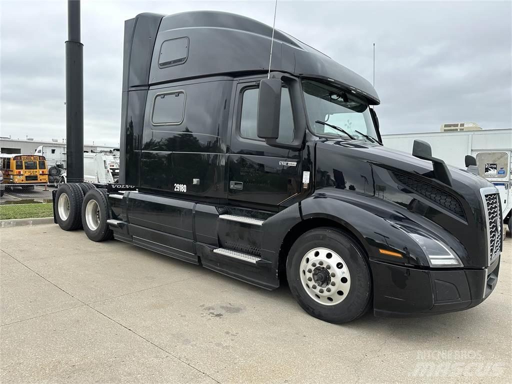 Volvo VNL64T860 Ťahače