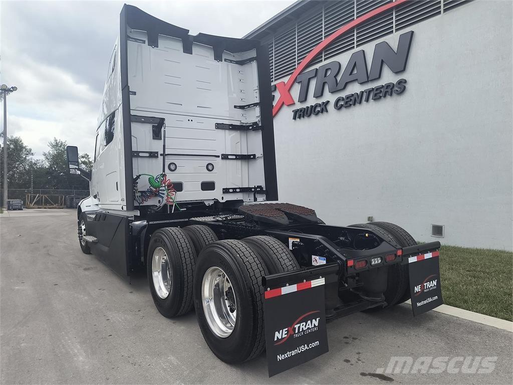 Volvo VNL64T860 Ťahače