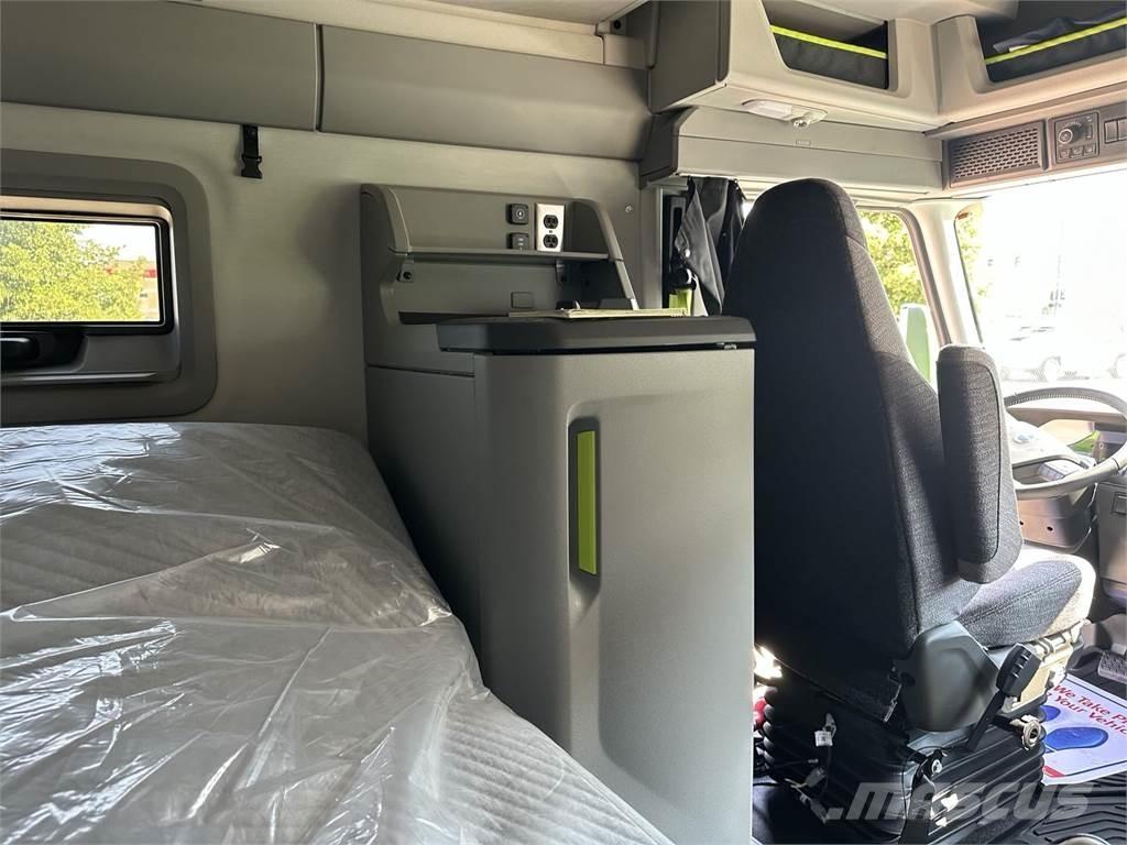 Volvo VNL64T860 Ťahače