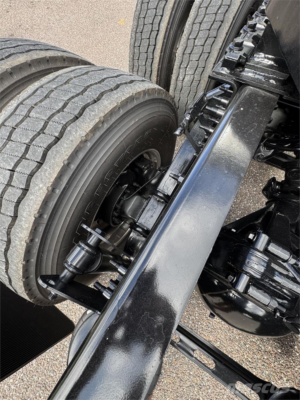 Volvo VNL64T860 Ťahače