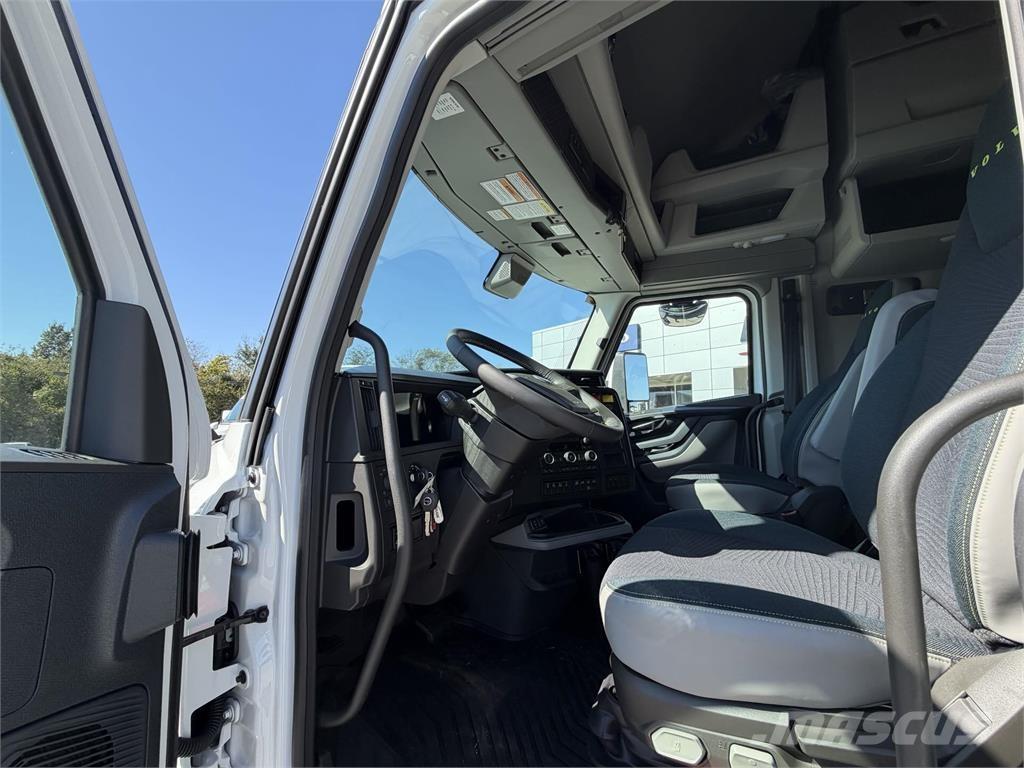 Volvo VNL64T860 Ťahače