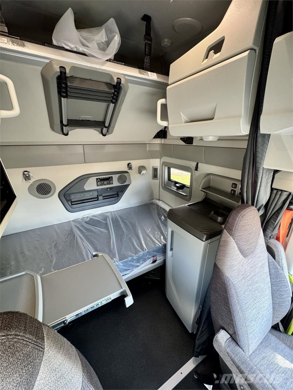 Volvo VNL64T860 Ťahače