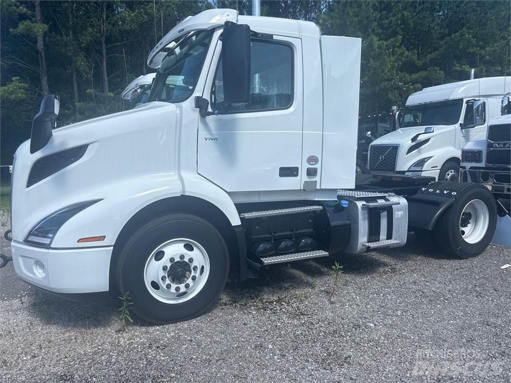 Volvo VNR42T300 Ťahače