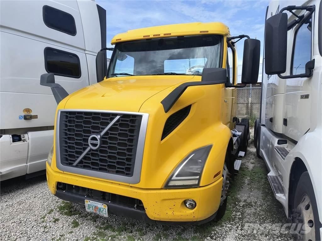 Volvo VNR64T Ťahače