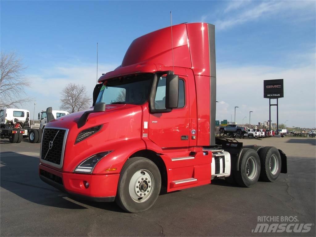 Volvo VNR64T300 Ťahače