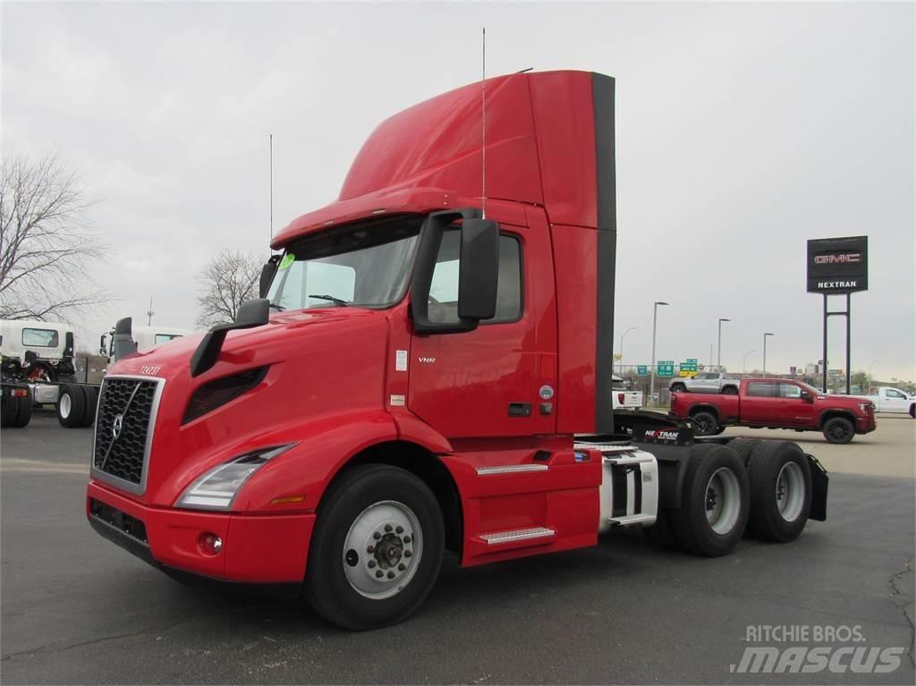 Volvo VNR64T300 Ťahače