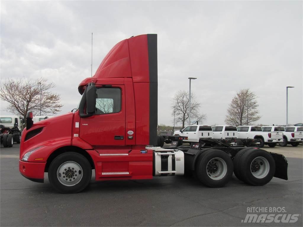 Volvo VNR64T300 Ťahače