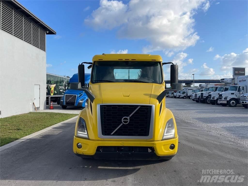 Volvo VNR64T300 Ťahače