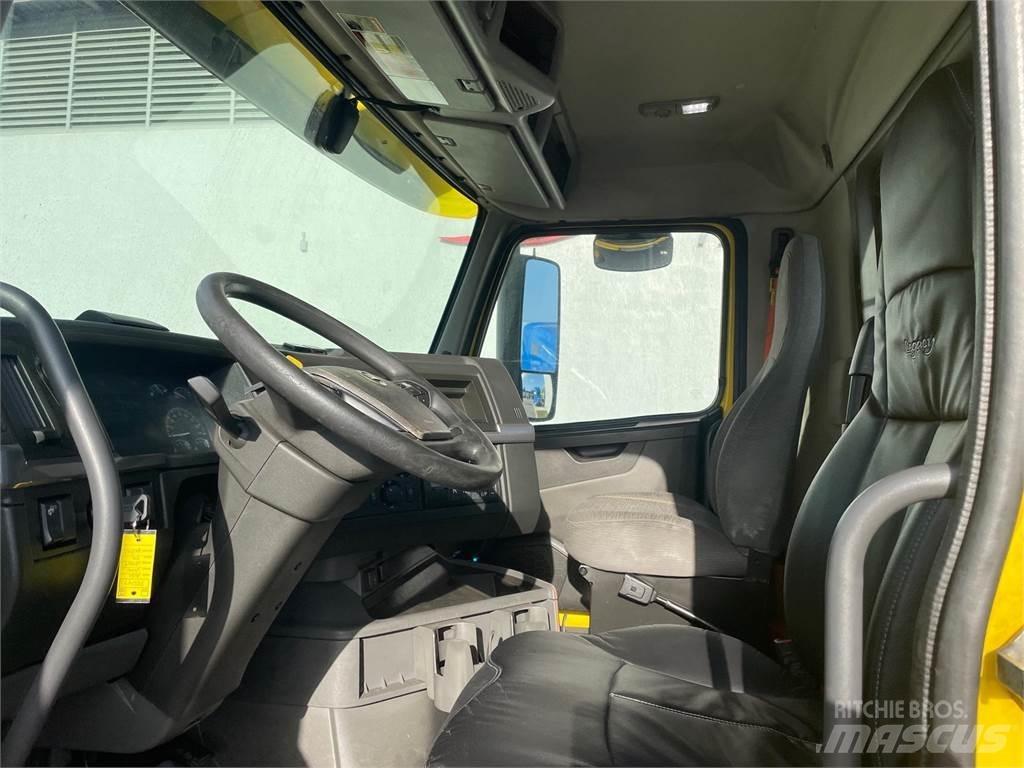 Volvo VNR64T300 Ťahače