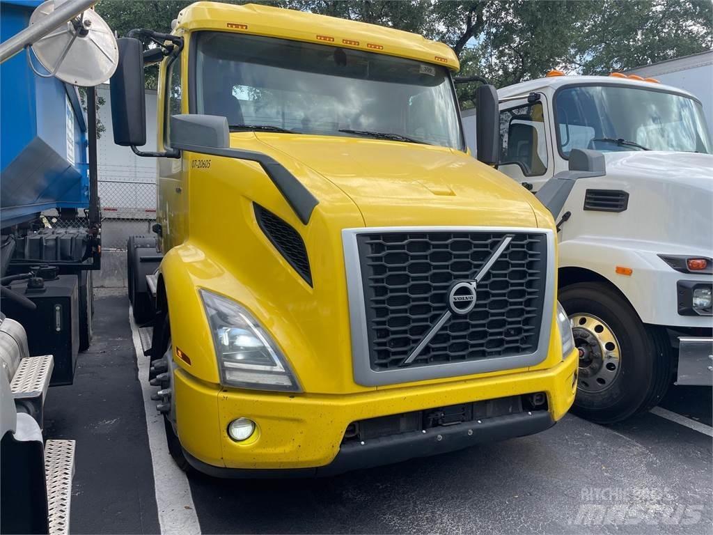 Volvo VNR64T300 Ťahače