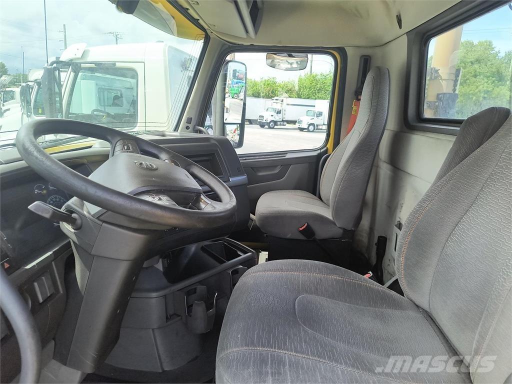 Volvo VNR64T300 Ťahače