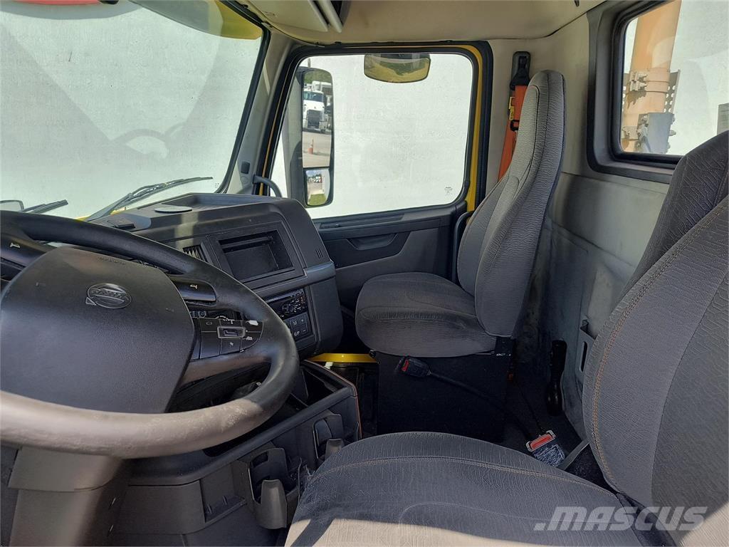 Volvo VNR64T300 Ťahače