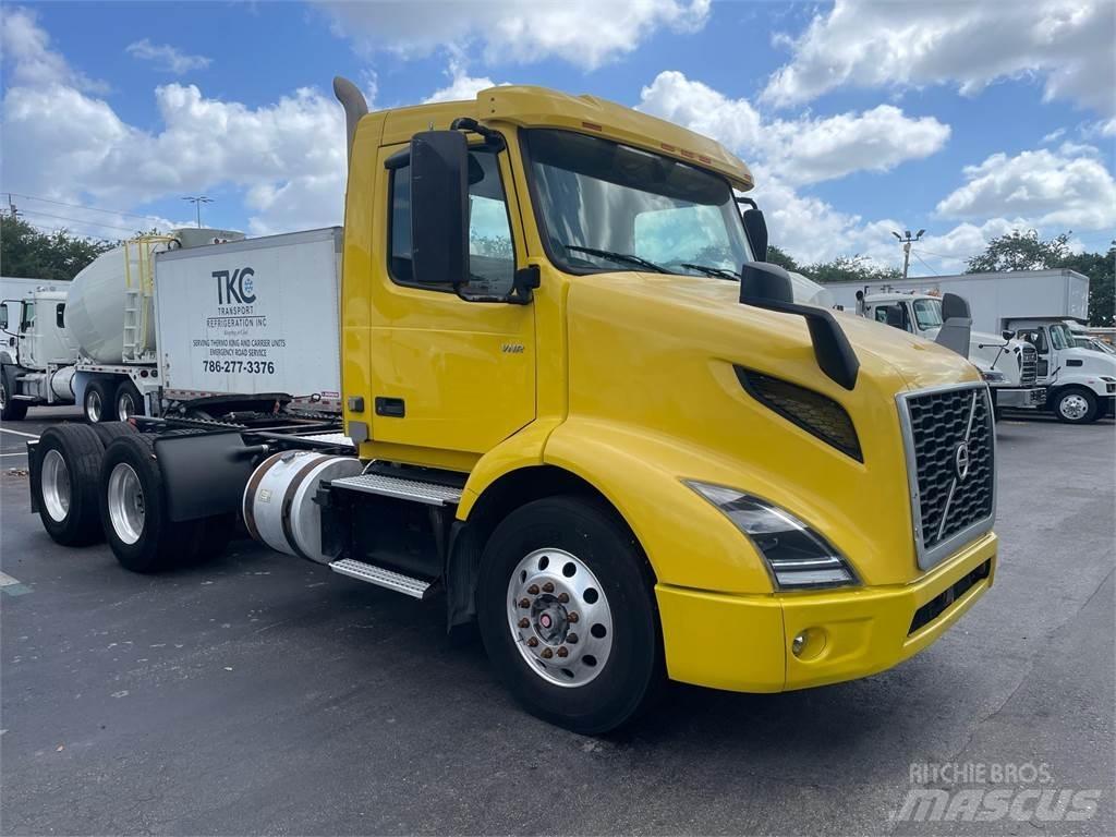 Volvo VNR64T300 Ťahače