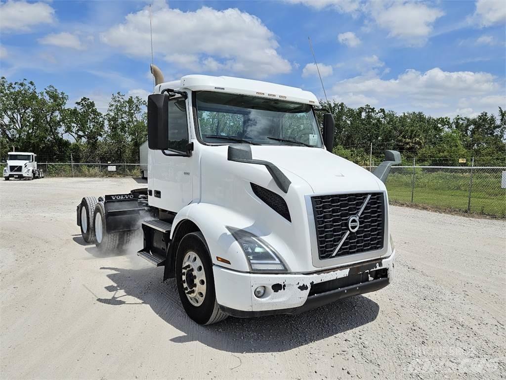 Volvo VNR64T300 Ťahače
