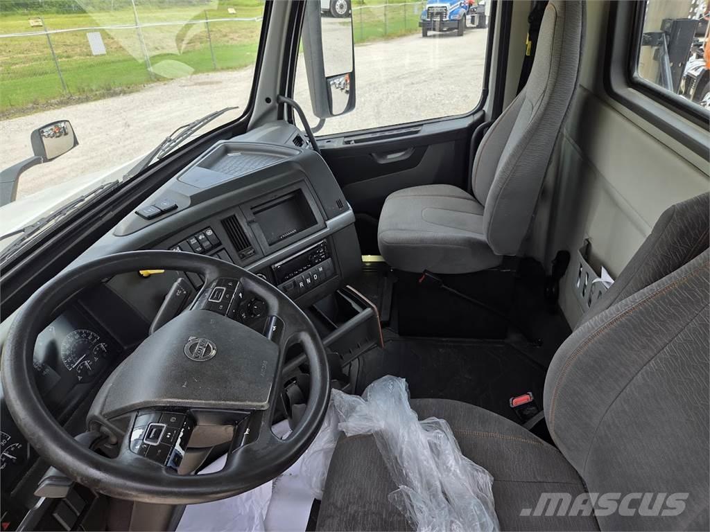 Volvo VNR64T300 Ťahače