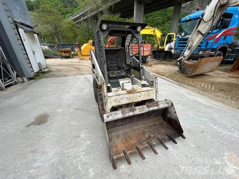 Bobcat 543 Mininakladače