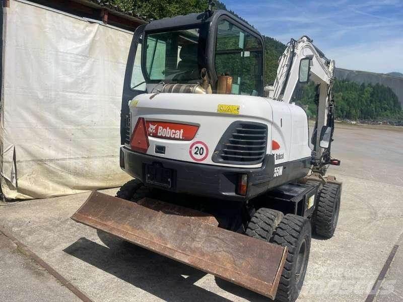 Bobcat E55W Kolesové rýpadlá