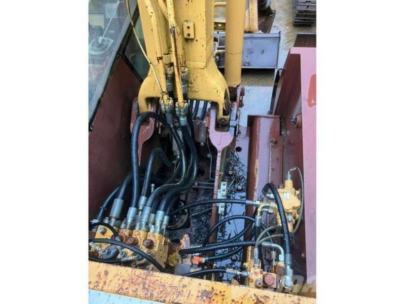 CASE 888CK Pásové rýpadlá