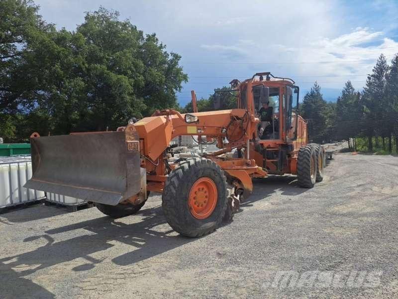 CAT 12M Grejdery