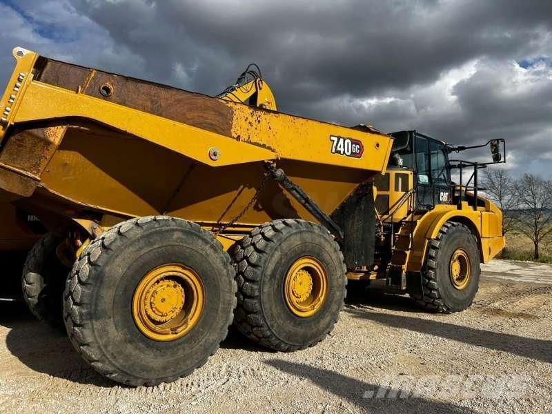 CAT 740GC Kĺbové nákladné autá