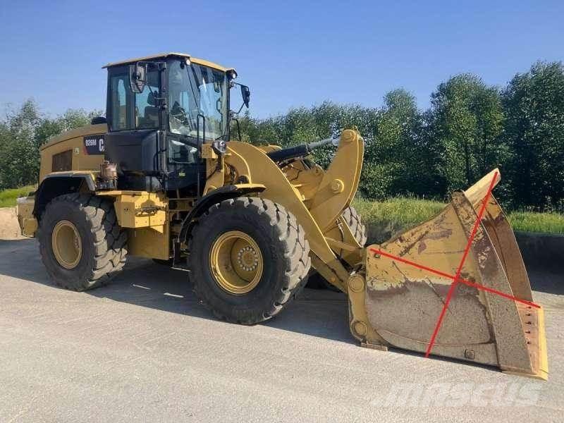 CAT 926M Kolesové nakladače