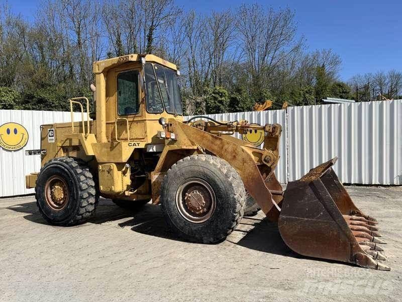 CAT 950B Kolesové nakladače