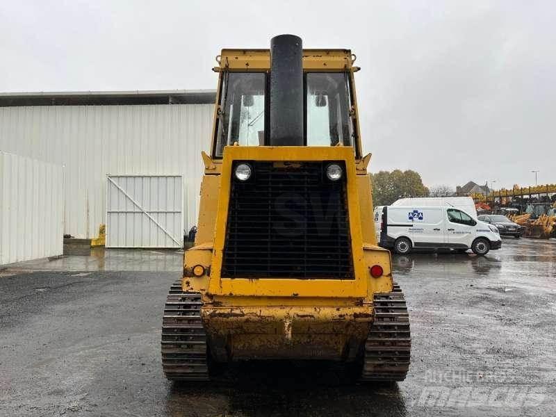 CAT 953 Pásové nakladače