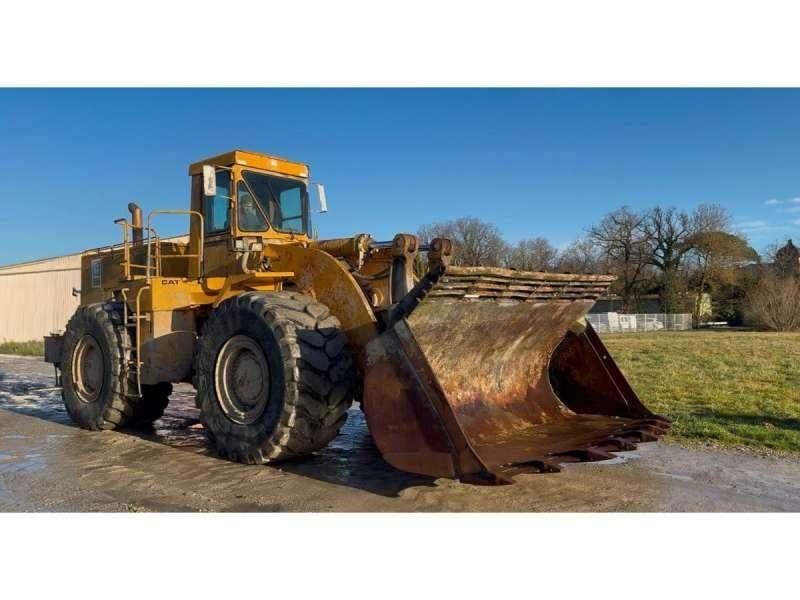 CAT 988B Kolesové nakladače