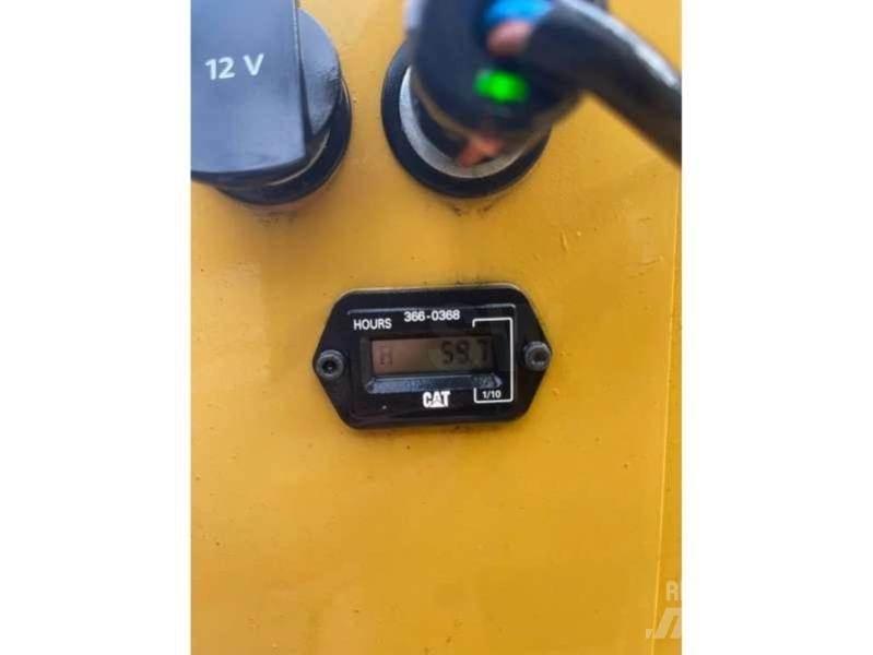 CAT CB1.7 Pôdne kompaktory