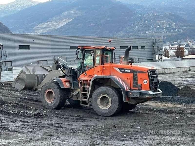 Doosan DL300 Kolesové nakladače